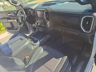 Chevrolet Silverado 1500 2019 4x4 High Country 4dr Crew Cab 5.8 ft. SB