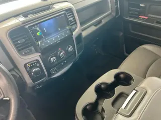 Ram 1500 Classic 2019 4x2 Tradesman 4dr Quad Cab 6.3 ft. SB Pickup