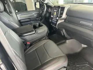 Ram 1500 2022 4x2 Big Horn 4dr Crew Cab 6.4 ft. SB Pickup