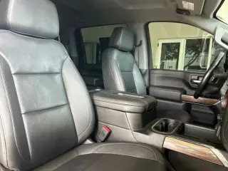 Chevrolet Silverado 3500HD 2022 4x4 LT 4dr Crew Cab SB SRW