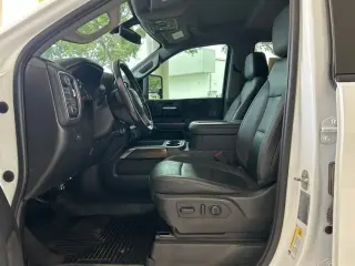 Chevrolet Silverado 3500HD 2022 4x4 LT 4dr Crew Cab SB SRW