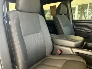 Nissan Titan XD 2018 4x4 S 4dr Crew Cab (Diesel)