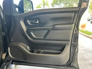 Nissan Titan XD 2018 4x4 S 4dr Crew Cab (Diesel)