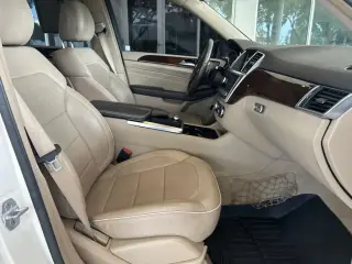Mercedes-Benz M-Class 2012 AWD ML 350 BlueTEC 4MATIC 4dr SUV