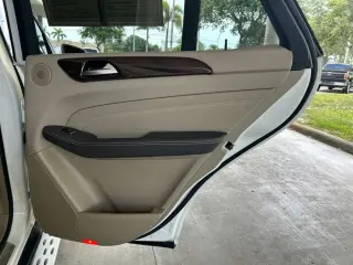 Mercedes-Benz M-Class 2012 AWD ML 350 BlueTEC 4MATIC 4dr SUV
