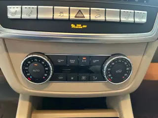 Mercedes-Benz M-Class 2012 AWD ML 350 BlueTEC 4MATIC 4dr SUV