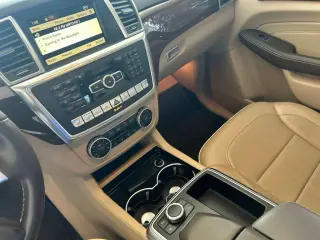Mercedes-Benz M-Class 2012 AWD ML 350 BlueTEC 4MATIC 4dr SUV