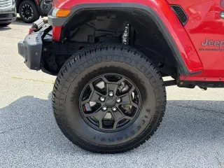 Jeep Gladiator 2020 4x4 Launch Edition 4dr Crew Cab 5.0 ft. SB