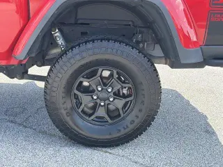 Jeep Gladiator 2020 4x4 Launch Edition 4dr Crew Cab 5.0 ft. SB