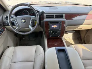 Chevrolet Suburban 2012 4x2 LTZ 4dr SUV