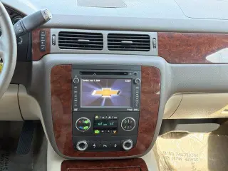 Chevrolet Suburban 2012 4x2 LTZ 4dr SUV