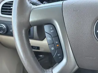 Chevrolet Suburban 2012 4x2 LTZ 4dr SUV