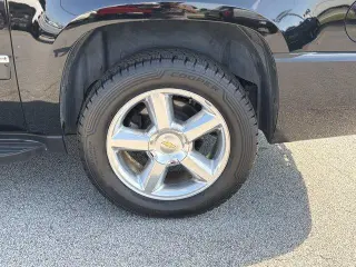 Chevrolet Suburban 2012 4x2 LTZ 4dr SUV