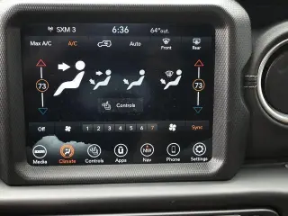Jeep Wrangler Unlimited 2022 4x4 Sahara 4dr SUV