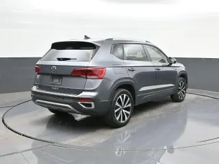 Volkswagen Taos 2022 SE 4dr SUV