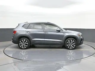 Volkswagen Taos 2022 SE 4dr SUV