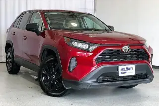 Toyota RAV4 2022 LE 4dr SUV