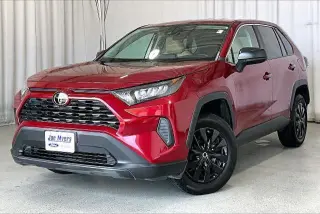 Toyota RAV4 2022 LE 4dr SUV