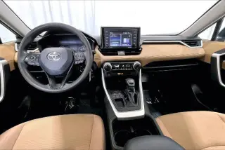 Toyota RAV4 2022 LE 4dr SUV