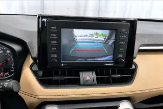 Toyota RAV4 2022 LE 4dr SUV