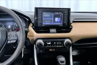 Toyota RAV4 2022 LE 4dr SUV