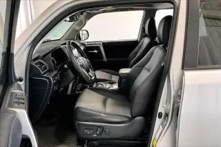 Toyota 4Runner 2022 4x2 SR5 Premium 4dr SUV