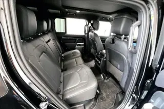 Land Rover Defender 2023 AWD 110 30th Anniversary Edition 4dr SUV
