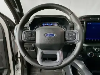Ford F-150 2023 4x2 XL 4dr SuperCrew 5.5 ft. SB