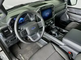 Ford F-150 2023 4x2 XL 4dr SuperCrew 5.5 ft. SB