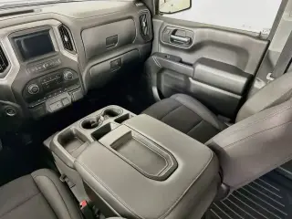 Chevrolet Silverado 1500 2022 4x2 Custom 4dr Crew Cab 5.8 ft. SB