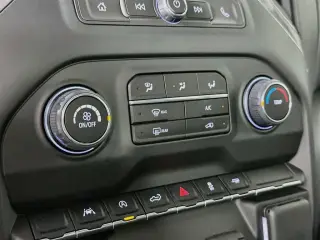Chevrolet Silverado 1500 2022 4x2 Custom 4dr Crew Cab 5.8 ft. SB