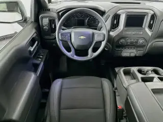 Chevrolet Silverado 1500 2022 4x2 Custom 4dr Crew Cab 5.8 ft. SB
