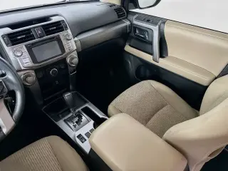Toyota 4Runner 2019 4x2 SR5 4dr SUV