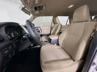 Toyota 4Runner 2019 4x2 SR5 4dr SUV