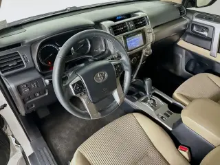 Toyota 4Runner 2019 4x2 SR5 4dr SUV