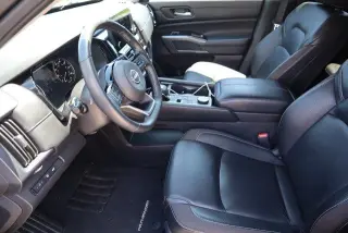 Nissan Pathfinder 2023 AWD SL 4dr SUV