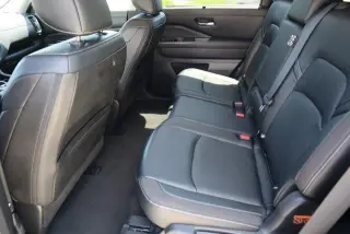 Nissan Pathfinder 2023 AWD SL 4dr SUV