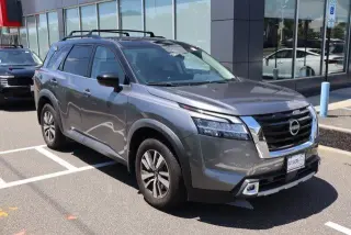 Nissan Pathfinder 2023 AWD SL 4dr SUV