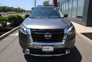 Nissan Pathfinder 2023 AWD SL 4dr SUV