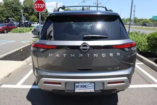Nissan Pathfinder 2023 AWD SL 4dr SUV