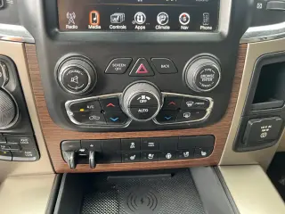 Ram 1500 2013 4x4 Laramie 4dr Crew Cab 6.3 ft. SB Pickup