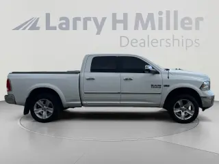 Ram 1500 2013 4x4 Laramie 4dr Crew Cab 6.3 ft. SB Pickup