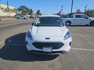 Ford Escape Hybrid 2022 SE 4dr SUV
