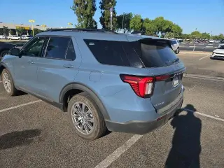 Ford Explorer 2025 AWD Active 4dr SUV