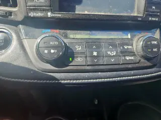 Toyota RAV4 2018 XLE 4dr SUV