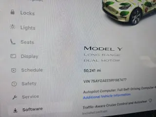 Tesla Model Y 2024 AWD Long Range 4dr Crossover