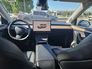 Tesla Model Y 2024 AWD Long Range 4dr Crossover