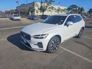 Volvo XC60 2023 AWD B5 Plus Bright Theme 4dr SUV