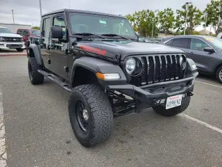 Jeep Gladiator 2020 4x4 Sport Altitude 4dr Crew Cab 5.0 ft. SB