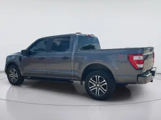Ford F-150 2023 4x2 XL 4dr SuperCrew 5.5 ft. SB